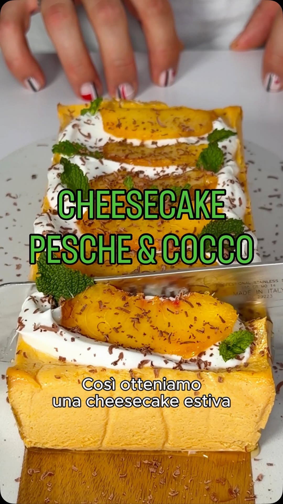 Cheesecake leggera alla ricotta e pesche sciroppate